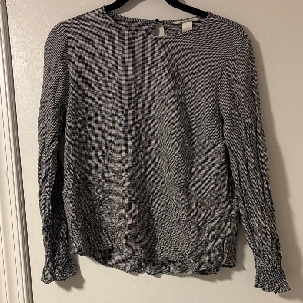 H&M black and white top